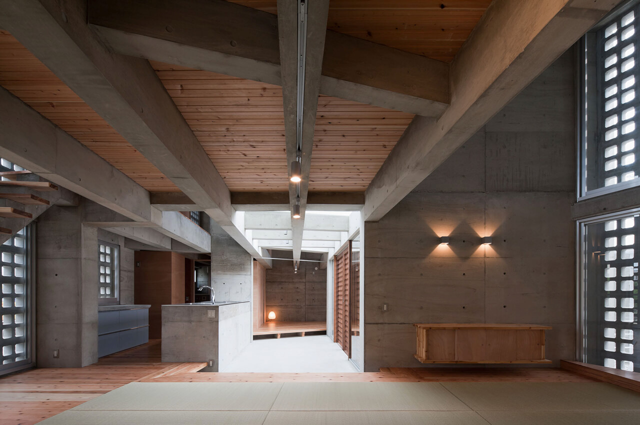 
TRAPEZOID【山本雅紹建築設計事務所】